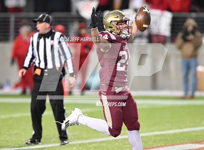 Thumbnail 2 in Central Catholic vs. Bishop Watterson (OHSAA Division 3 Final) photogallery.