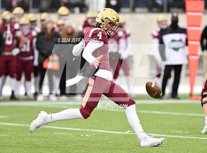 Thumbnail 3 in Central Catholic vs. Bishop Watterson (OHSAA Division 3 Final) photogallery.