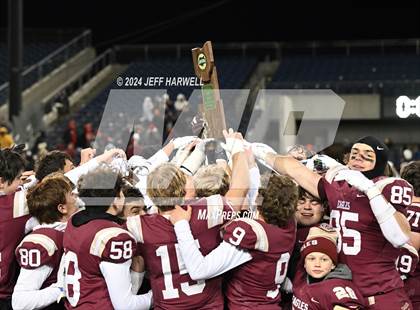 Thumbnail 3 in Central Catholic vs. Bishop Watterson (OHSAA Division 3 Final) photogallery.
