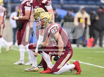Thumbnail 1 in Central Catholic vs. Bishop Watterson (OHSAA Division 3 Final) photogallery.