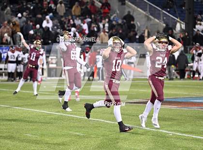 Thumbnail 1 in Central Catholic vs. Bishop Watterson (OHSAA Division 3 Final) photogallery.