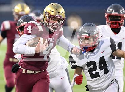 Thumbnail 2 in Central Catholic vs. Bishop Watterson (OHSAA Division 3 Final) photogallery.