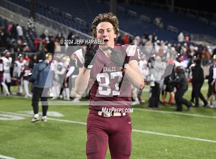 Thumbnail 2 in Central Catholic vs. Bishop Watterson (OHSAA Division 3 Final) photogallery.