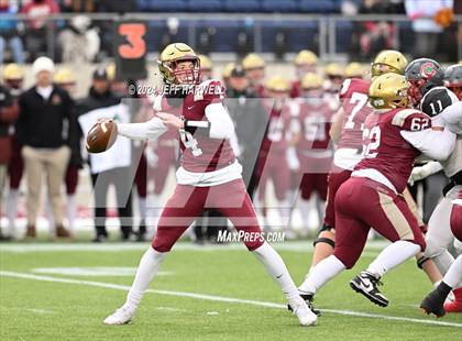 Thumbnail 2 in Central Catholic vs. Bishop Watterson (OHSAA Division 3 Final) photogallery.