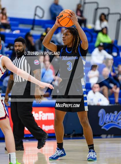 Thumbnail 2 in Cookeville vs LaVergne (TSSAA Regional SemiFinal) photogallery.