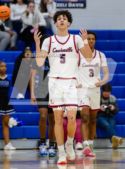 Thumbnail 2 in Cookeville vs LaVergne (TSSAA Regional SemiFinal) photogallery.