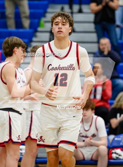 Thumbnail 2 in Cookeville vs LaVergne (TSSAA Regional SemiFinal) photogallery.