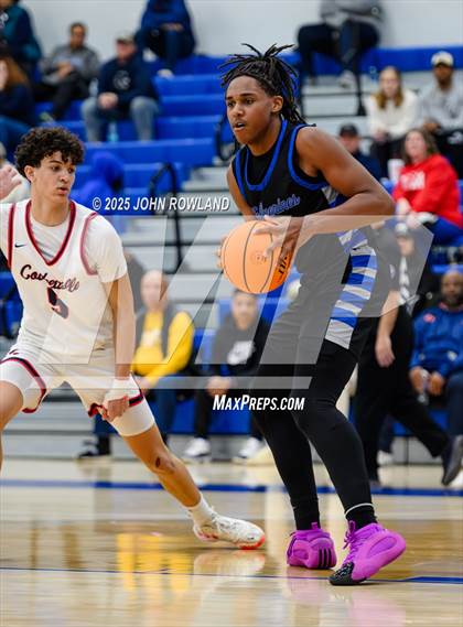 Thumbnail 2 in Cookeville vs LaVergne (TSSAA Regional SemiFinal) photogallery.