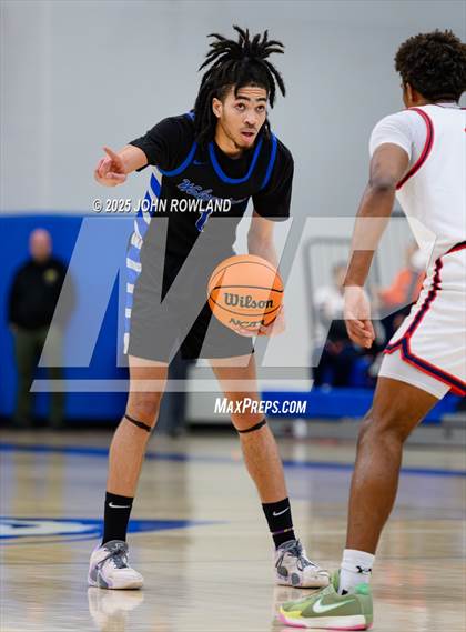 Thumbnail 2 in Cookeville vs LaVergne (TSSAA Regional SemiFinal) photogallery.
