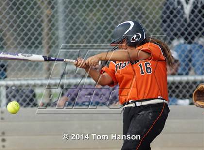 Thumbnail 3 in Air Academy vs Erie (CHSAA 4A Region 2 Round 2 Playoff) photogallery.