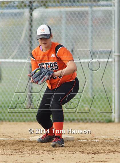 Thumbnail 1 in Air Academy vs Erie (CHSAA 4A Region 2 Round 2 Playoff) photogallery.