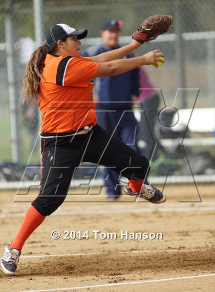 Thumbnail 3 in Air Academy vs Erie (CHSAA 4A Region 2 Round 2 Playoff) photogallery.