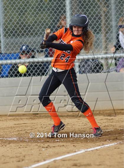 Thumbnail 2 in Air Academy vs Erie (CHSAA 4A Region 2 Round 2 Playoff) photogallery.