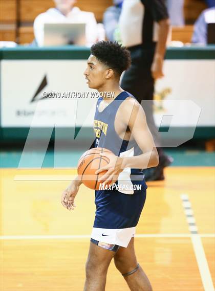 Thumbnail 2 in Huntington St. Joseph Prep @ Combine Academy (Hoops and Dreams Showcase) photogallery.