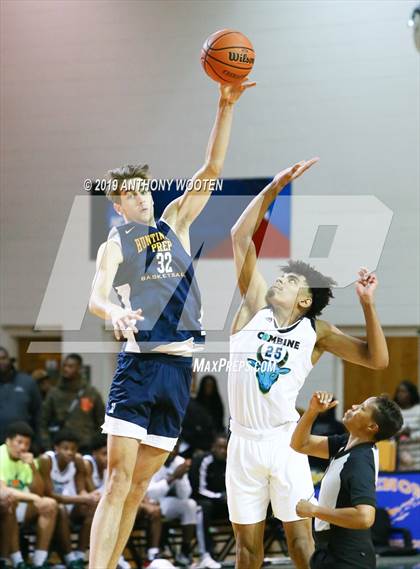 Thumbnail 2 in Huntington St. Joseph Prep @ Combine Academy (Hoops and Dreams Showcase) photogallery.