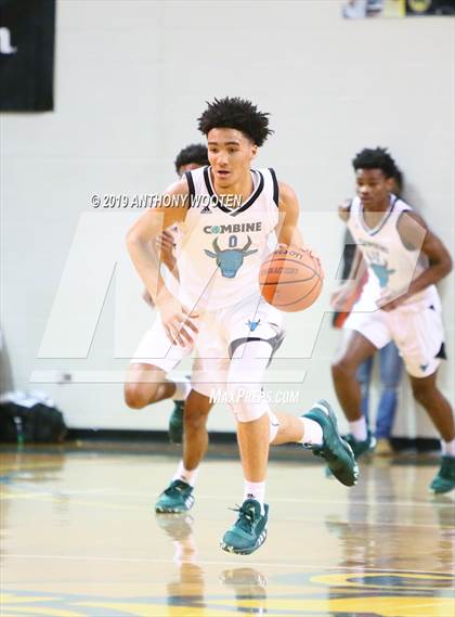 Thumbnail 3 in Huntington St. Joseph Prep @ Combine Academy (Hoops and Dreams Showcase) photogallery.