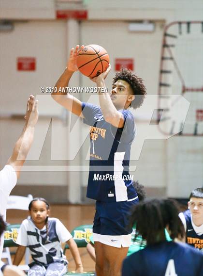 Thumbnail 3 in Huntington St. Joseph Prep @ Combine Academy (Hoops and Dreams Showcase) photogallery.
