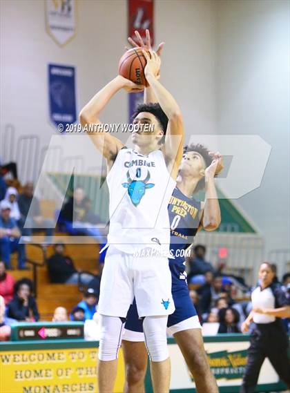 Thumbnail 3 in Huntington St. Joseph Prep @ Combine Academy (Hoops and Dreams Showcase) photogallery.