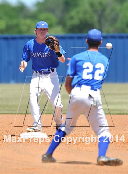 Thumbnail 1 in Maypearl vs. Peaster (UIL 2A Region 2 Bi-District Playoff) photogallery.