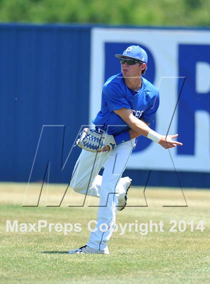 Thumbnail 3 in Maypearl vs. Peaster (UIL 2A Region 2 Bi-District Playoff) photogallery.