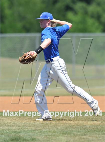 Thumbnail 1 in Maypearl vs. Peaster (UIL 2A Region 2 Bi-District Playoff) photogallery.