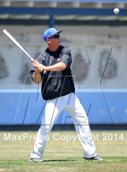 Thumbnail 2 in Maypearl vs. Peaster (UIL 2A Region 2 Bi-District Playoff) photogallery.