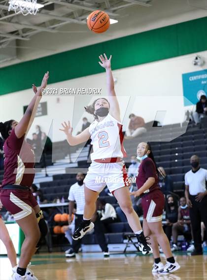 Thumbnail 2 in Cannon vs. Charlotte Catholic photogallery.