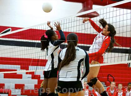 Thumbnail 3 in Perris @ Elsinore photogallery.