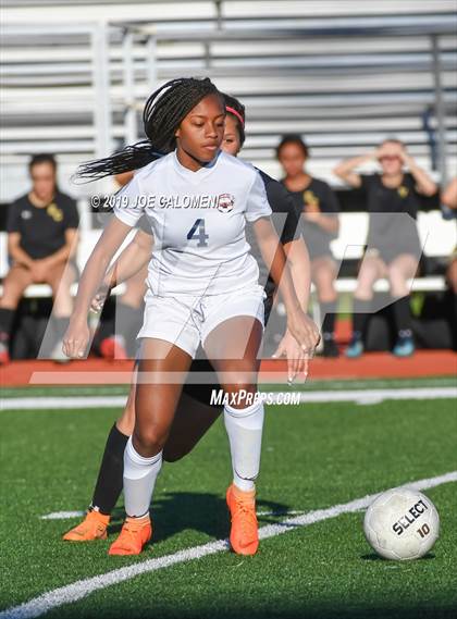 Thumbnail 2 in East Central vs Dawson (SCUC Shootout) photogallery.