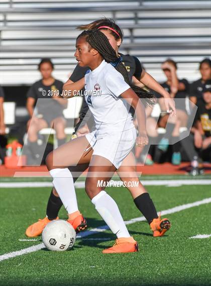Thumbnail 1 in East Central vs Dawson (SCUC Shootout) photogallery.