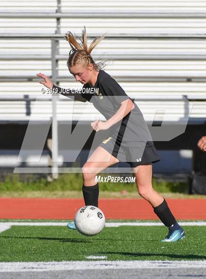 Thumbnail 2 in East Central vs Dawson (SCUC Shootout) photogallery.