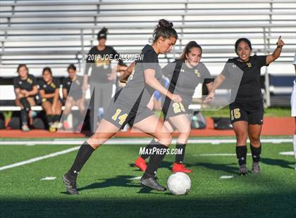 Thumbnail 2 in East Central vs Dawson (SCUC Shootout) photogallery.