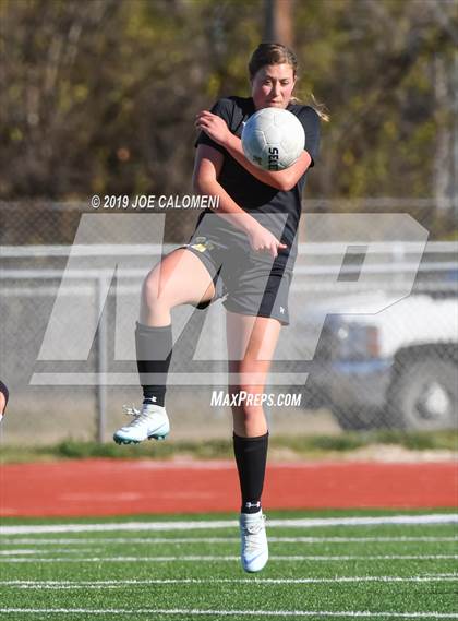 Thumbnail 2 in East Central vs Dawson (SCUC Shootout) photogallery.