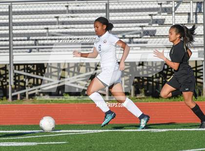 Thumbnail 3 in East Central vs Dawson (SCUC Shootout) photogallery.