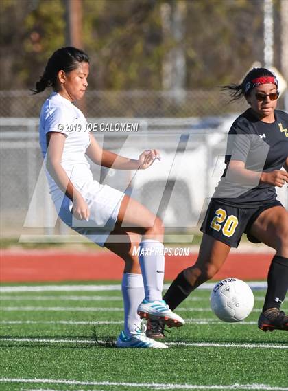 Thumbnail 2 in East Central vs Dawson (SCUC Shootout) photogallery.