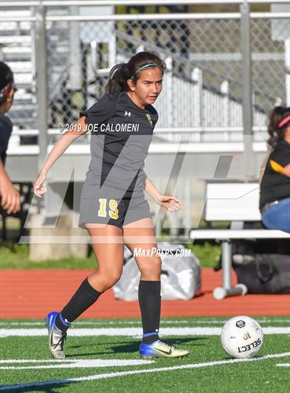 Thumbnail 1 in East Central vs Dawson (SCUC Shootout) photogallery.