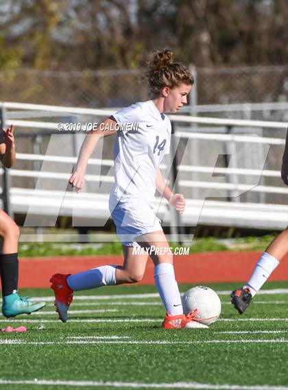 Thumbnail 2 in East Central vs Dawson (SCUC Shootout) photogallery.