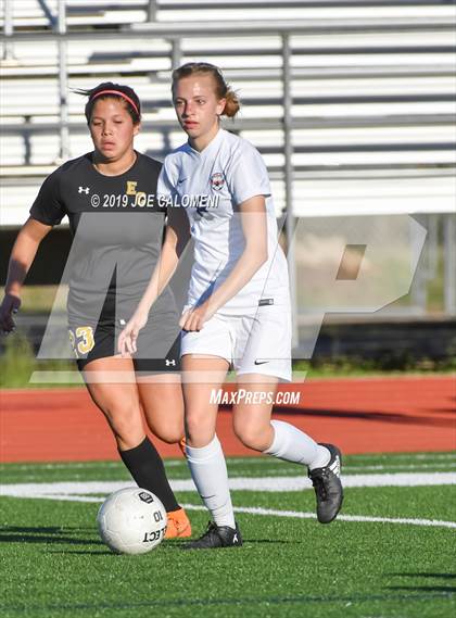 Thumbnail 3 in East Central vs Dawson (SCUC Shootout) photogallery.