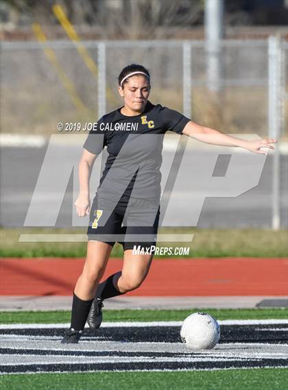 Thumbnail 2 in East Central vs Dawson (SCUC Shootout) photogallery.