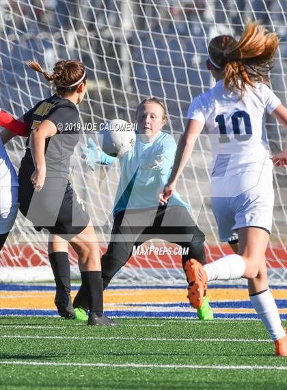 Thumbnail 1 in East Central vs Dawson (SCUC Shootout) photogallery.