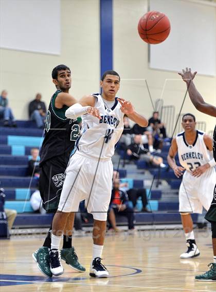 Thumbnail 2 in Pine Crest @ Berkeley Prep (Berkely Basketball Invitational) photogallery.