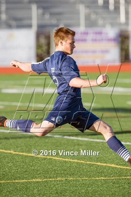 Thumbnail 1 in Cascade Christian @ Sumner photogallery.