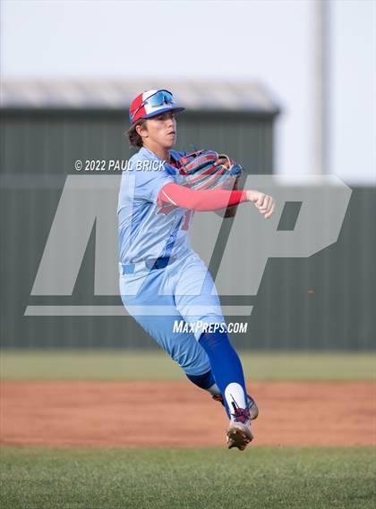 Thumbnail 2 in Lake Travis vs. Westlake photogallery.