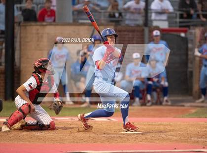 Thumbnail 3 in Lake Travis vs. Westlake photogallery.