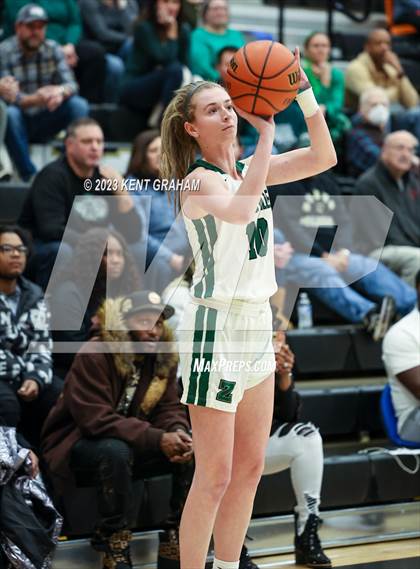 Thumbnail 3 in Westfield vs Zionsville (IHSAA  4A Sectional Round 1) photogallery.
