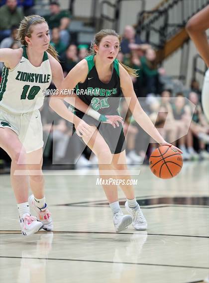 Thumbnail 3 in Westfield vs Zionsville (IHSAA  4A Sectional Round 1) photogallery.