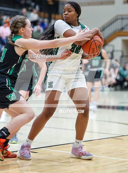 Thumbnail 2 in Westfield vs Zionsville (IHSAA  4A Sectional Round 1) photogallery.