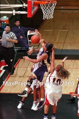 Thumbnail 2 in Muir vs Rancho Verde (Ayala Christmas Tourney) photogallery.