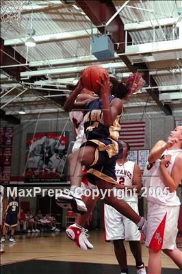 Thumbnail 2 in Muir vs Rancho Verde (Ayala Christmas Tourney) photogallery.