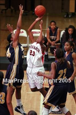 Thumbnail 2 in Muir vs Rancho Verde (Ayala Christmas Tourney) photogallery.